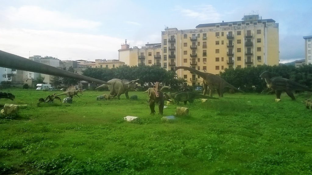 Dinosauri e palazzi …