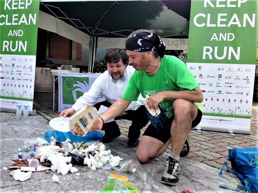 “Keep clean and run”, Pulisci e corri. 350 chilometri dal Vesuvio all’Etna per salvare l’ambiente