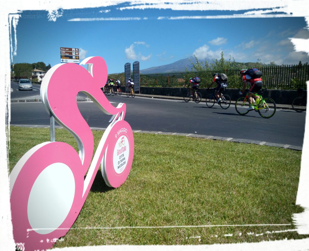 “L’Etna va vissuta passo dopo passo, pedalata dopo pedalata, foto dopo foto. Anche lei si lascerà conquistare…”