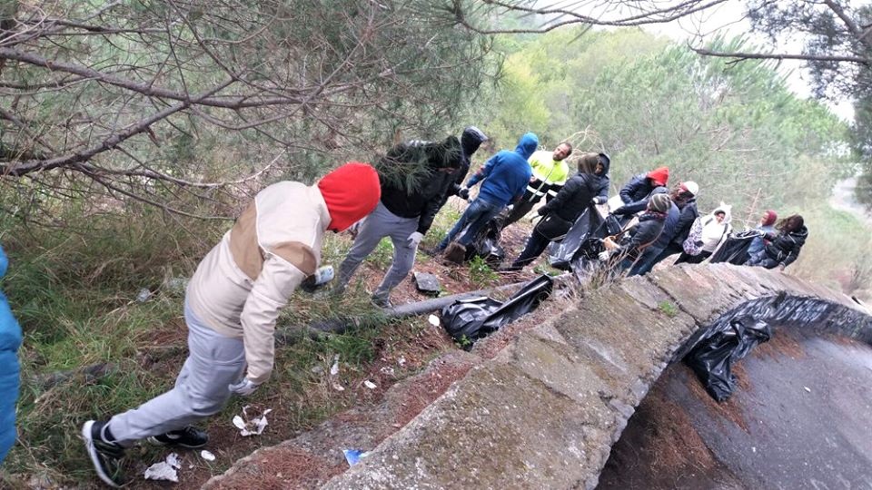 Sabato 18 novembre riecco l’esercito di “Meglio Parco che sporco”. Buona Etna pulita a tutti !