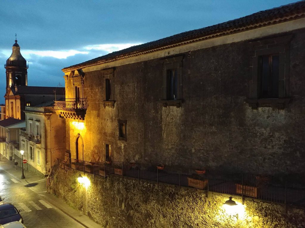 Un intenso dicembre di cultura nello storico Palazzo Bufali di Belpasso. Sabato 2 la festa d’inaugurazione