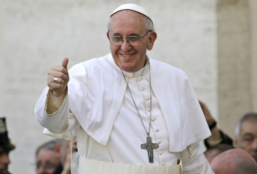 Buon compleanno, grande Francesco. “Il diritto all’informazione venga scrupolosamente rispettato, assieme a quello della dignità di ogni singola persona”