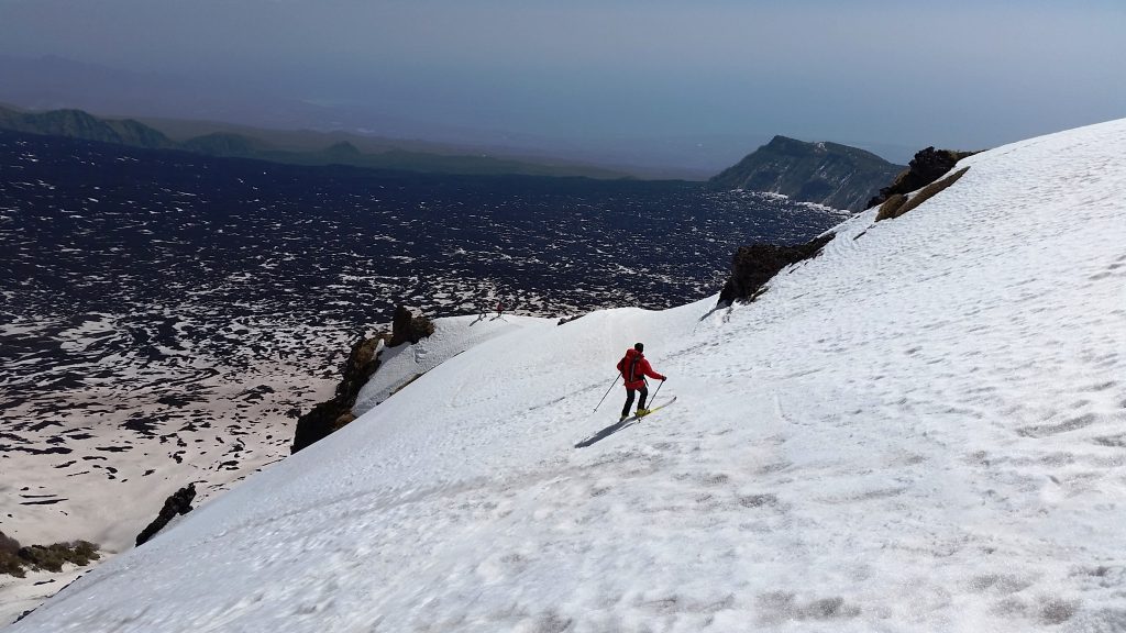 Storia di un’altra Croce sull’Etna. Storia di dolore, solidarietà, amore per la Muntagna