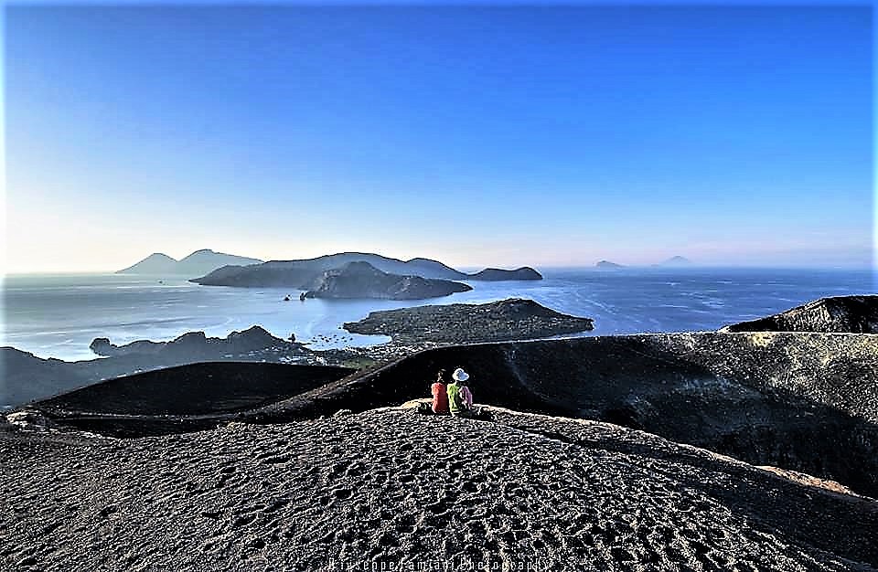 Isole Eolie, anni Cinquanta: dopo il melodramma, a Stromboli e Vulcano riesplode la vita