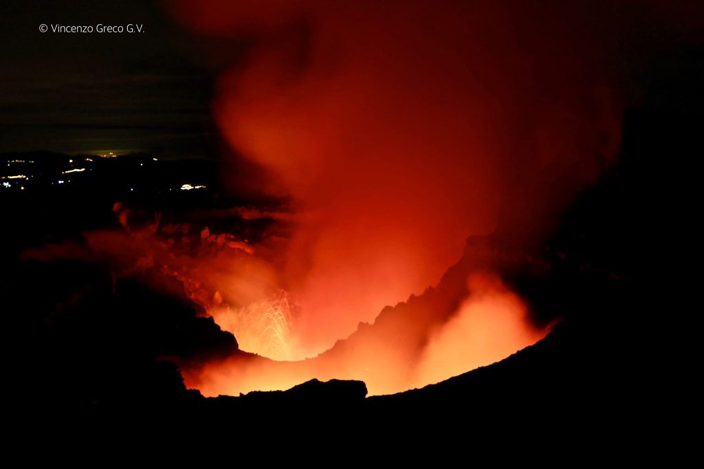 Etna, Bocca Nuova e Nord Est, grandi emozioni. “Estasiati e rapiti dalla maestosa e terrificante Bellezza di Madre Natura”