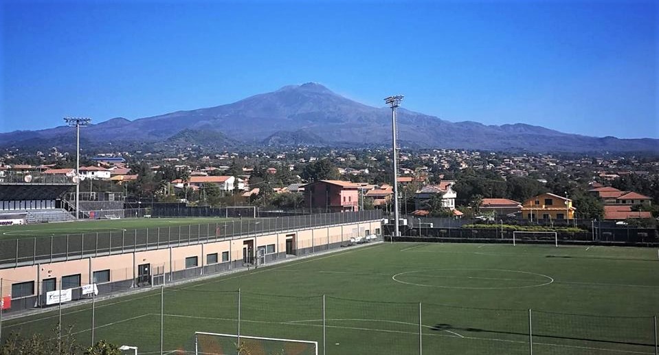 “Sistema Etna” e “sistema anti-Etna”. La Muntagna Patrimonio Unesco, ciò che le gira intorno. Qualche riflessione, datata ma (abbastanza) attuale …