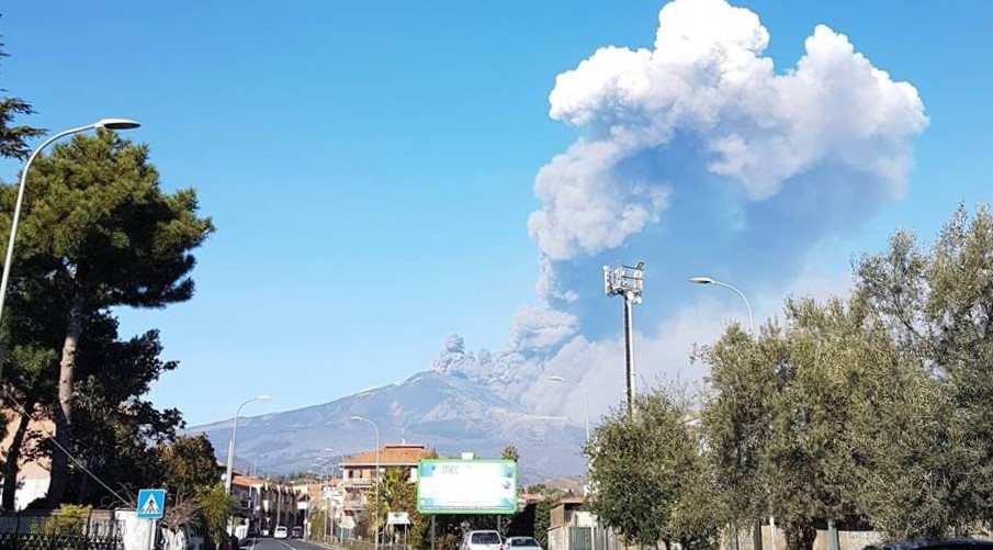 Natale 2018: “l’Etna si stava preparando a produrre ben altra eruzione”. Come le ali di una farfalla