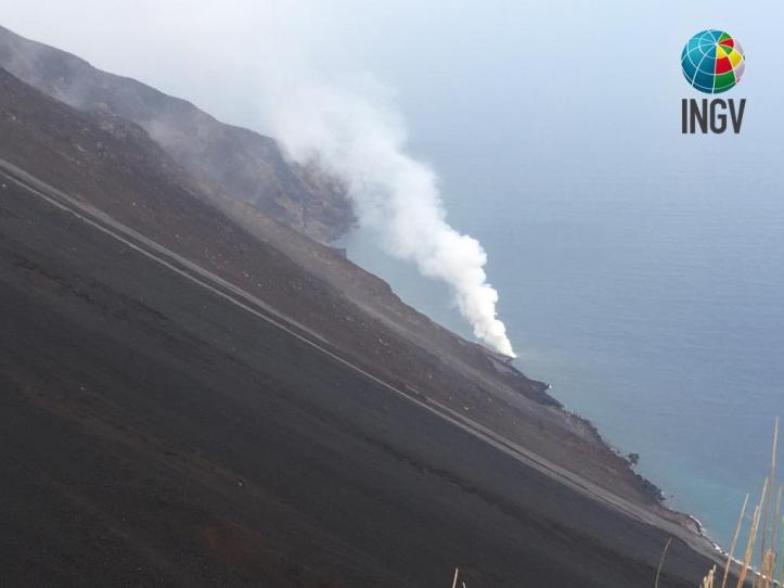 Stromboli, il nuovo parossismo: ecco cosa sta accadendo