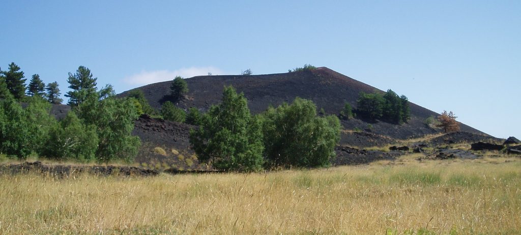 Tra lava e betulle, il fascino straordinario dei Monti Sartorius