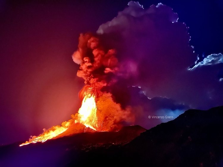 Etna, immensamente potente