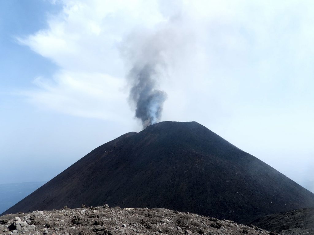 L’Etna è diventato più alto: 3357 metri. La vetta sul Cratere di Sud-Est