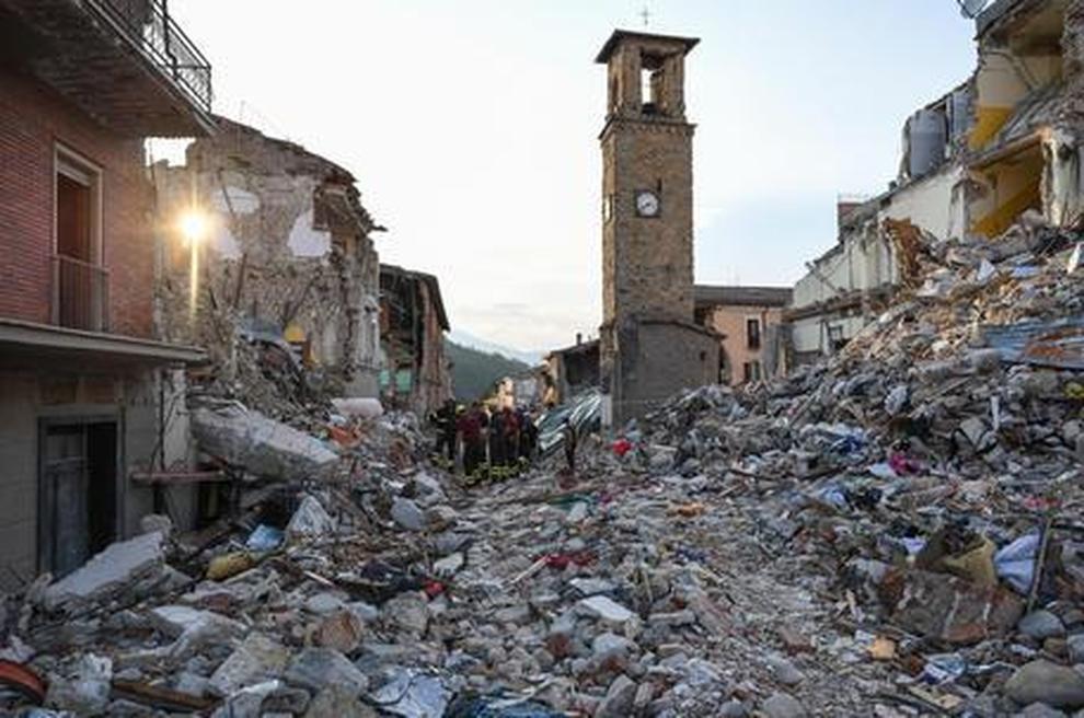 “VALE: Vita, Abitazioni, Libertà, Economia. VALE la pena studiare la Terra, VALE bene fare prevenzione”