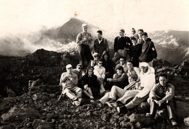 Guide e ricercatori dell’Etna insieme per la sicurezza sul vulcano. Ciao Salvo, sarai con noi per sempre