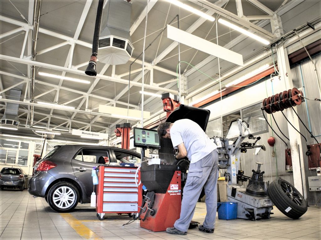 Riolo investe contro il caldo in officina: lavorare freschi, lavorare meglio