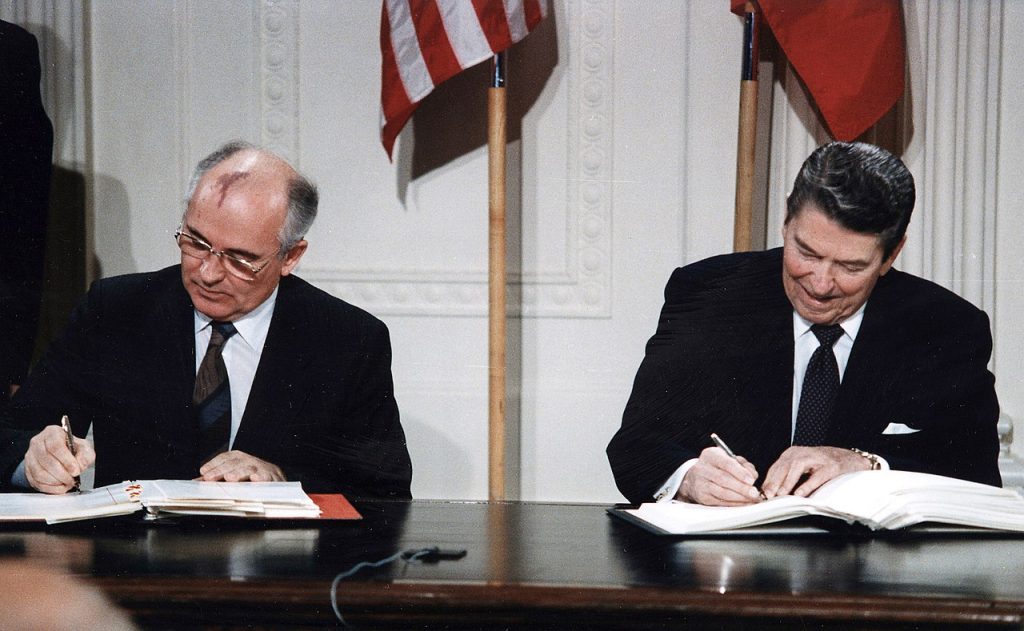 Gorbaciov, l’uomo della speranza. Successi ed errori di un grande della storia