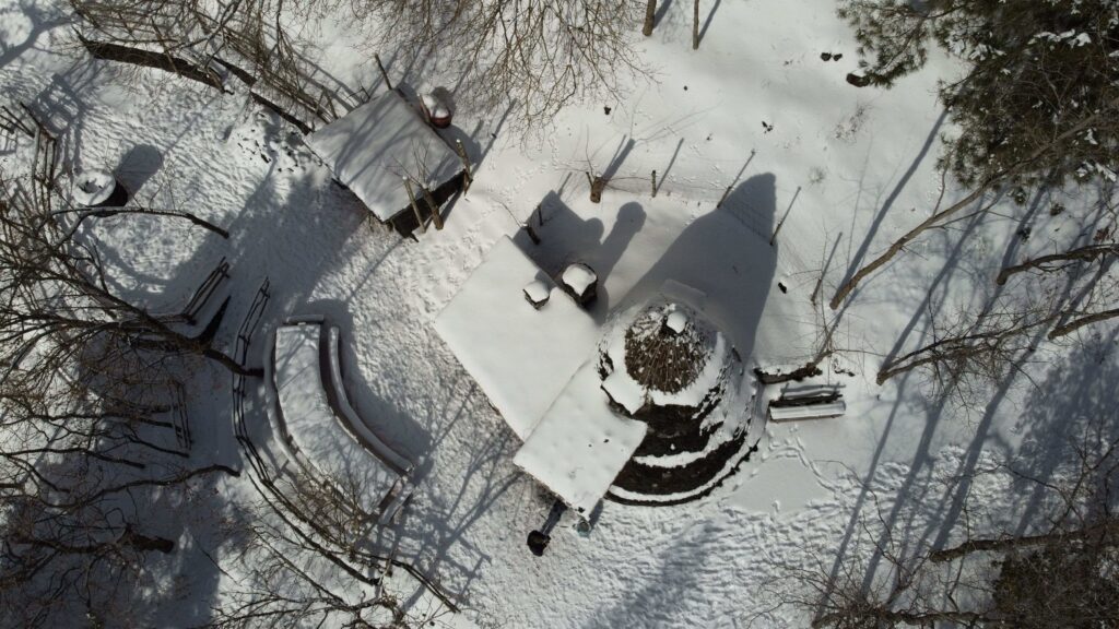 Domenica con tanta neve e strade inaccessibili sull’Etna. Appelli alla prudenza