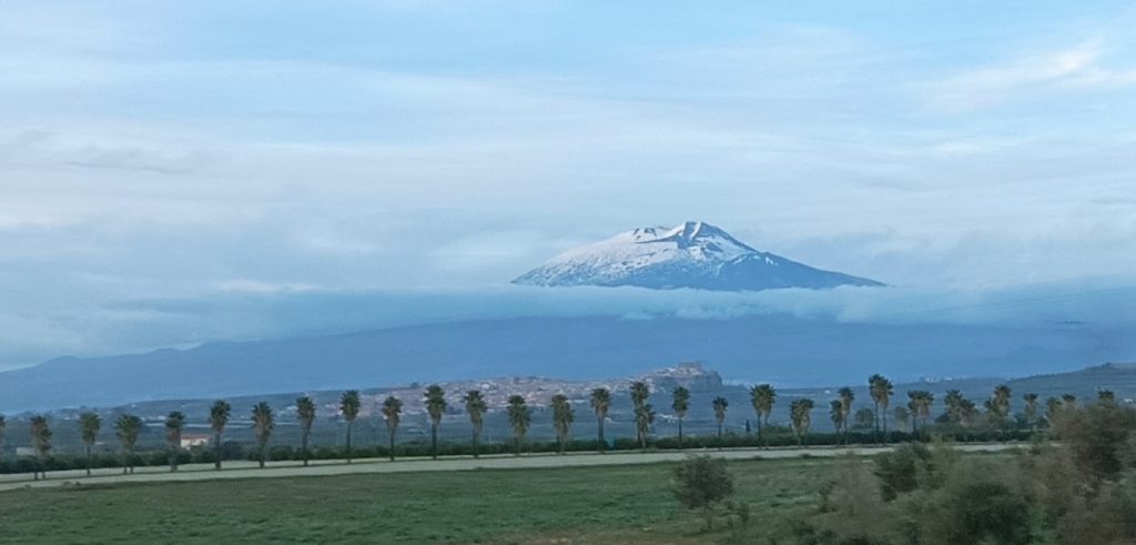 “Sicilia vulcanica”, una guida ecoturistica