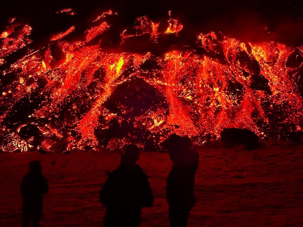 Etna, febbraio 2025: tutta l’eruzione minuto per minuto