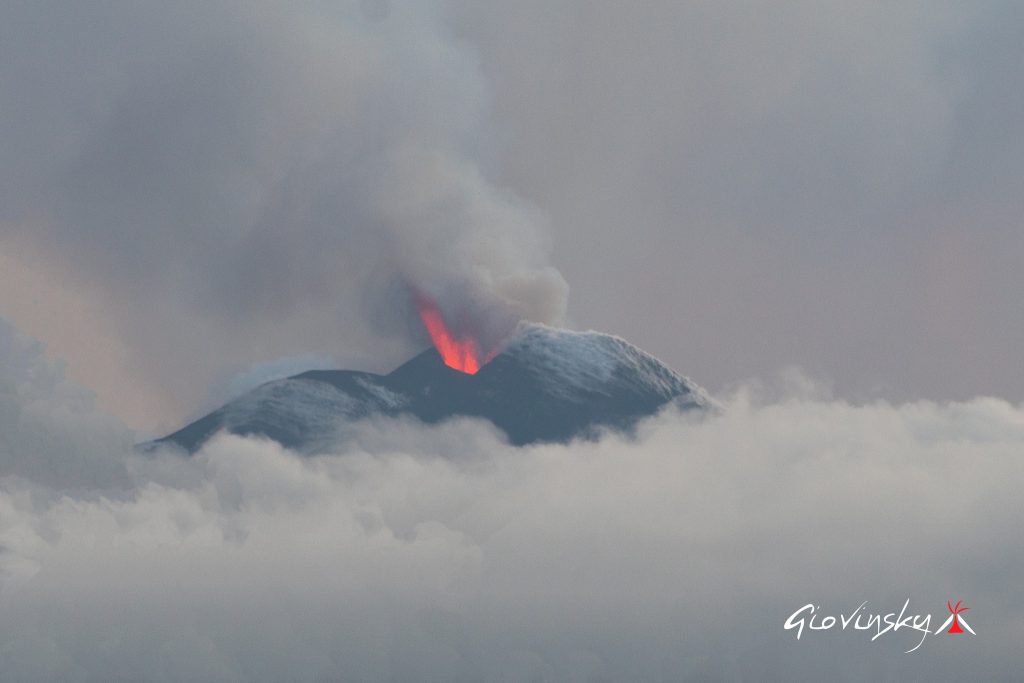 Etna, cosa pensi di noi umani? Lo sapremo al Festival Vulcani 2025, dal 27 al 29 giugno a Trecastagni, alla scoperta di terre indimenticabili