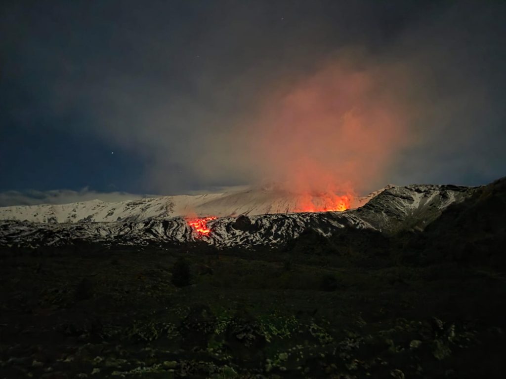 Etna, ultime dal fronte. Lavico