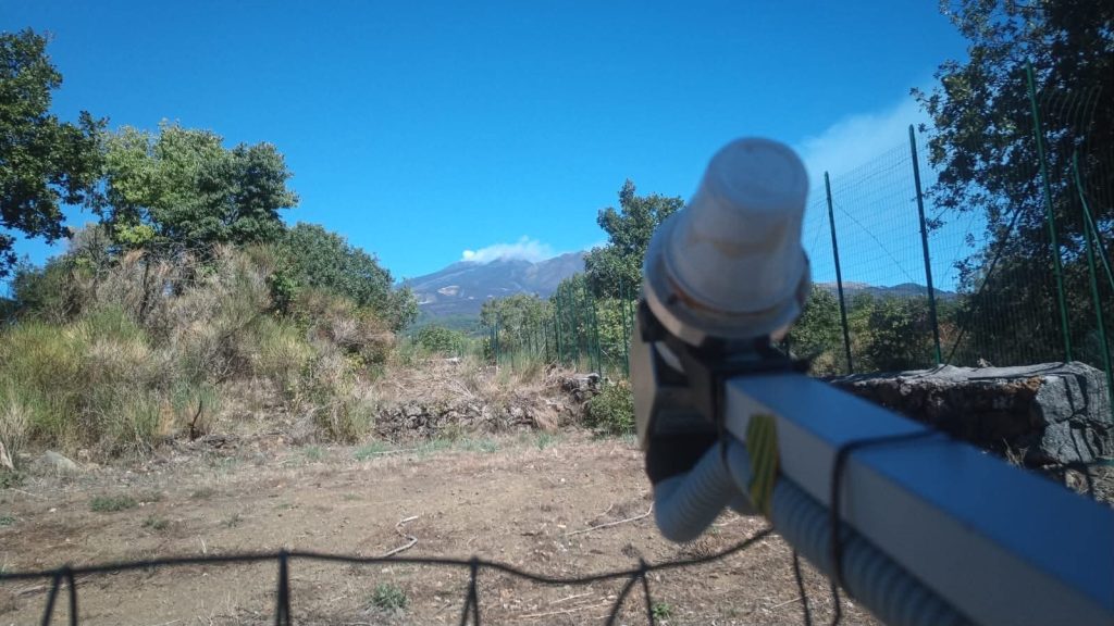 Un “occhio a microonde” per monitorare sempre l’Etna, anche attraverso nuvole e gas